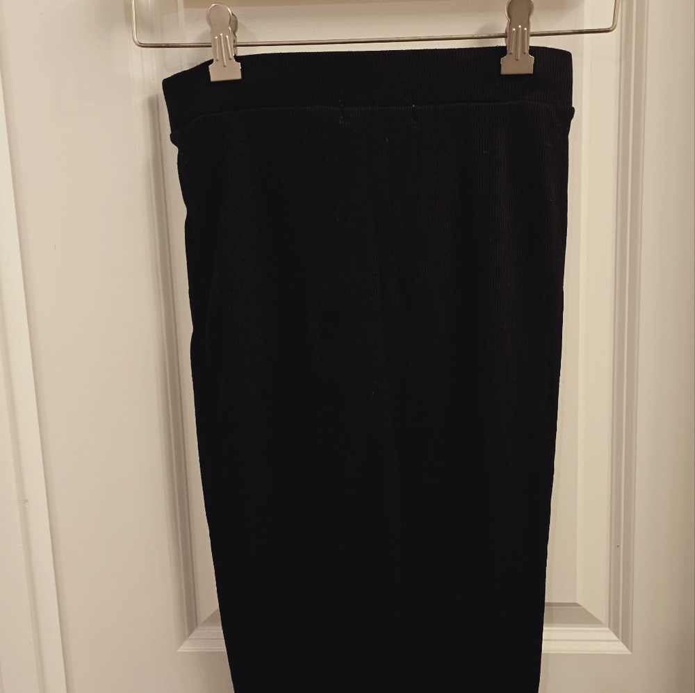 Black crop top/skirt set, small